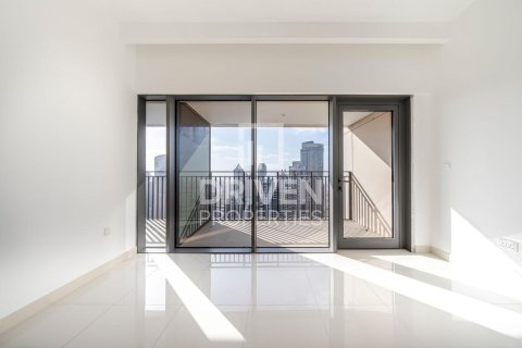 Квартира с 2 спальнями в BLVD Crescent, ОАЭ №192869 5