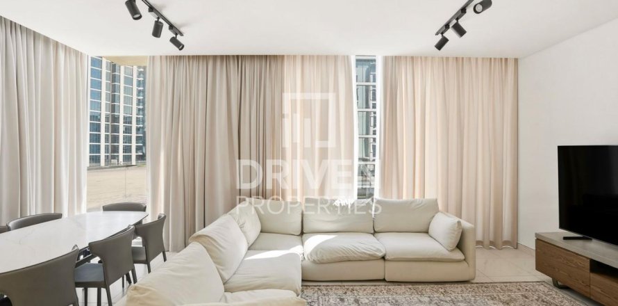 3 bedrooms Apartment in District One, UAE No. 192868