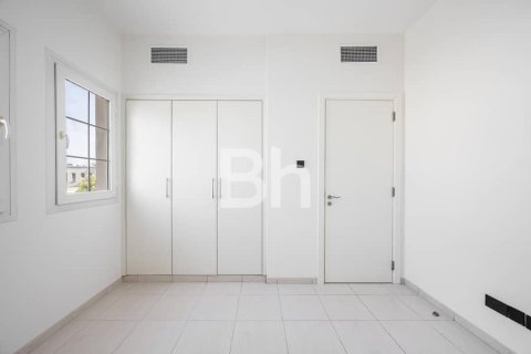 3 غرف نوم فيلا  رقم 115678 9