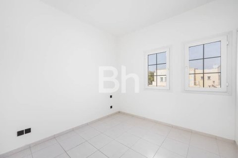 3 غرف نوم فيلا  رقم 115678 8