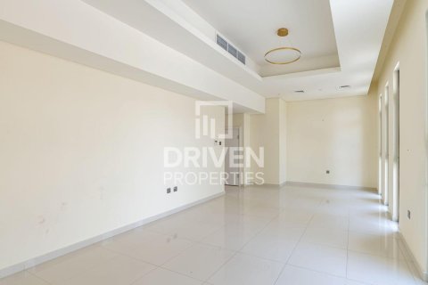 Townhouse de 3 dormitorios en Dubai, UAE No. 190725 4