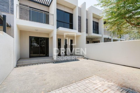 Townhouse de 3 dormitorios en Dubai, UAE No. 190725 11