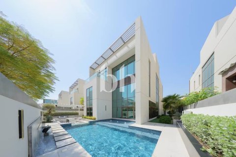 Вилла с 6 спальнями  №112614 2