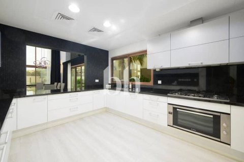 Вилла с 6 спальнями  №112614 9