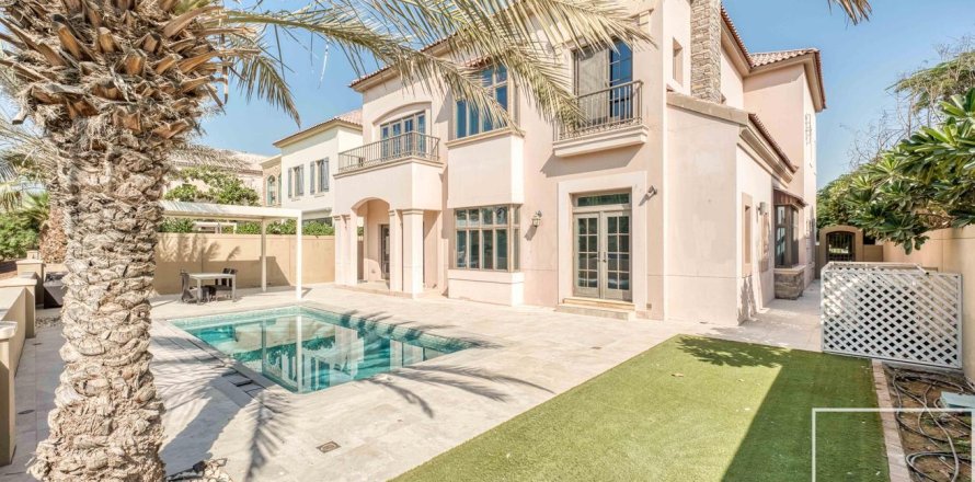 Вилла с 5 спальнями в Джумейра Гольф Эстейтс, ОАЭ №136498