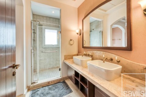 Вилла с 5 спальнями в Джумейра Гольф Эстейтс, ОАЭ №136498 25