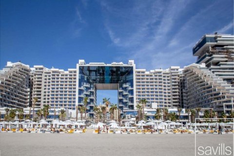 Квартира с 2 спальнями в FIVE Palm Jumeirah, ОАЭ №136493 17