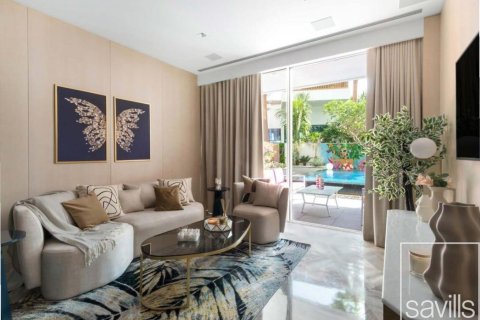 Квартира с 2 спальнями в FIVE Palm Jumeirah, ОАЭ №136493 4