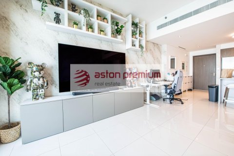 Appartement de 2 chambres à EMAAR Beachfront, UAE No. 164062 8
