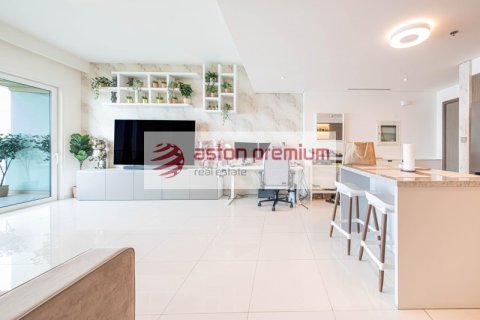 Appartement de 2 chambres à EMAAR Beachfront, UAE No. 164062 11