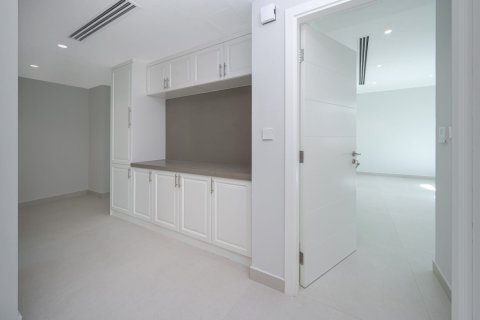 5 bedrooms Villa in Jumeirah Park, UAE No. 144829 6