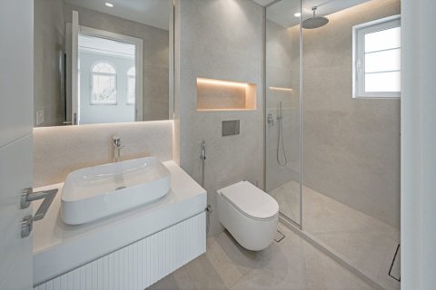 5 bedrooms Villa in Jumeirah Park, UAE No. 144829 13