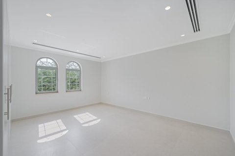 5 bedrooms Villa in Jumeirah Park, UAE No. 144829 7