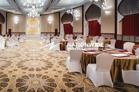 Apartment de 3 dormitorios en Abu Dhabi, UAE No. 135071 13