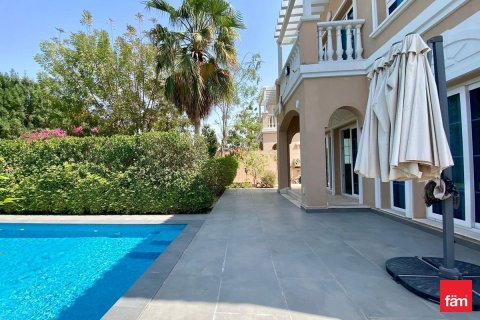 Villa de 2 chambres à Dubai, UAE No. 148637 3