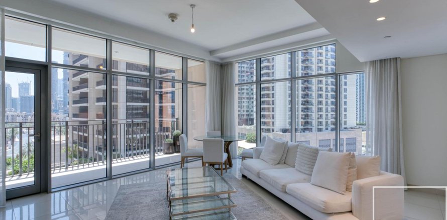 2 bedrooms Apartment in BLVD Crescent, UAE No. 201149