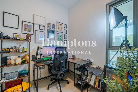 Townhouse de 3 dormitorios en Sun, UAE No. 136175 7