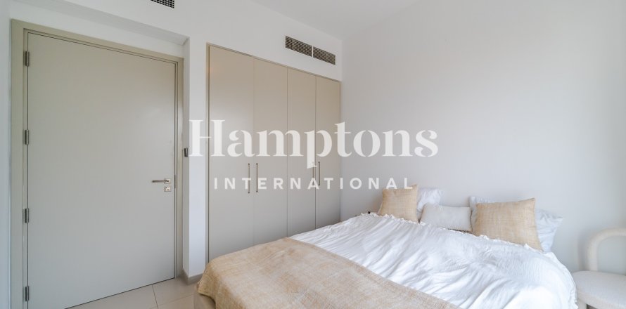 Townhouse de 3 dormitorios en Sun, UAE No. 136175