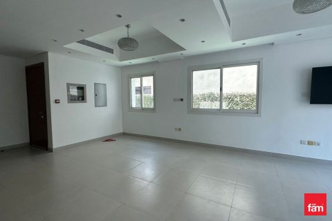 Villa de 4 dormitorios  No. 108169 7