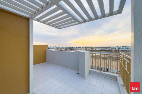 3 bedrooms Townhouse in Dubai, UAE No. 143438 14