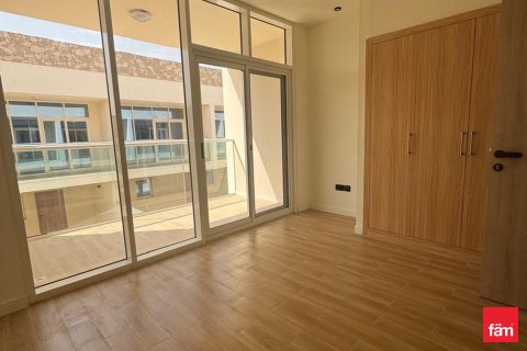 2 bedrooms Villa in Dubai, UAE No. 143436