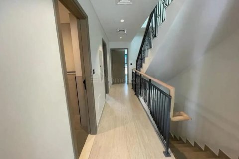 Townhouse de 5 dormitorios en Damac Lagoons, UAE No. 155201 11
