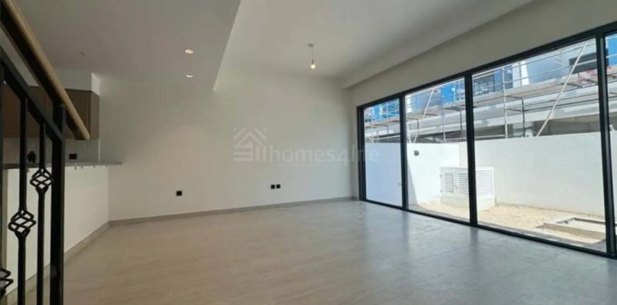 Townhouse de 5 dormitorios en Damac Lagoons, UAE No. 155201