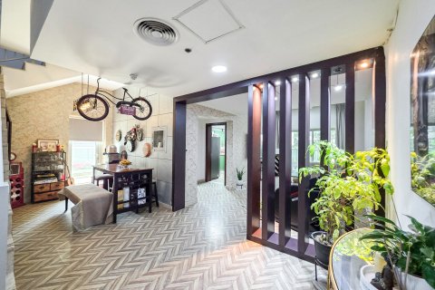 2 bedrooms Apartment in Dubai Sports City, UAE No. 210437 3