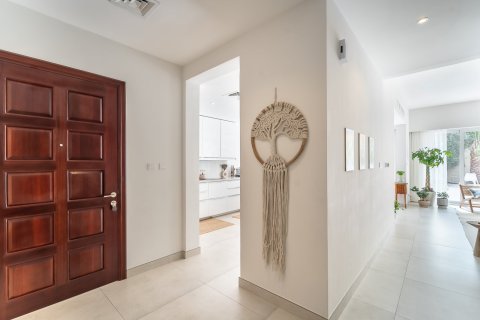 3 bedrooms Townhouse in Dubai, UAE No. 148508 10