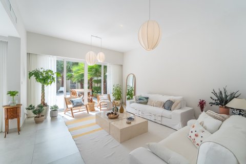 3 bedrooms Townhouse in Dubai, UAE No. 148508 8