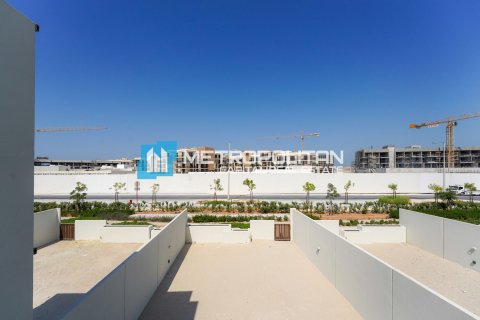 Townhouse de 2 dormitorios en Abu Dhabi, UAE No. 141749 5