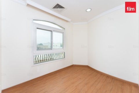 Villa de 4 dormitorios  No. 131332 17