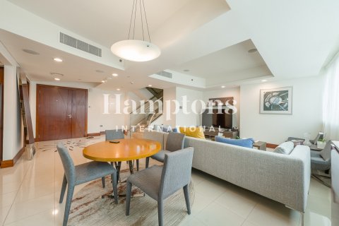 Duplex de 2 dormitorios en World Trade Center, UAE No. 163923 4