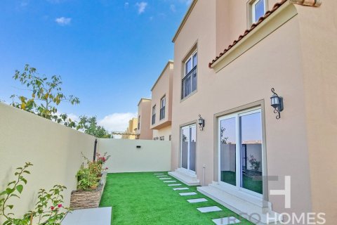 Townhouse de 4 dormitorios en Dubai, UAE No. 173669