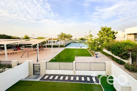 Townhouse de 4 dormitorios en Hayat Townhouses, UAE No. 173675 6