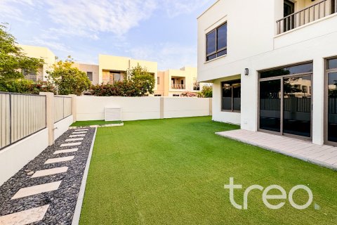 Townhouse de 4 dormitorios en Hayat Townhouses, UAE No. 173675 8