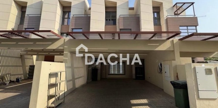Villa de 4 chambres à Jumeirah Village Circle, UAE No. 167674