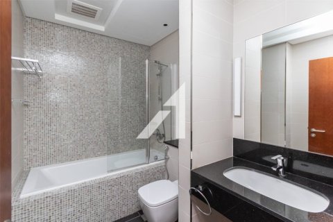 Apartment de 1 dormitorio en Central Park Tower, UAE No. 148747 5