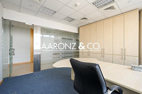Офис 169м² в Джумейра Лейк Тауэрс, ОАЭ №103172 8