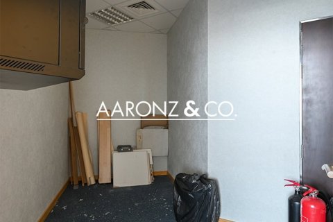 Офис 169м² в Джумейра Лейк Тауэрс, ОАЭ №103172 13