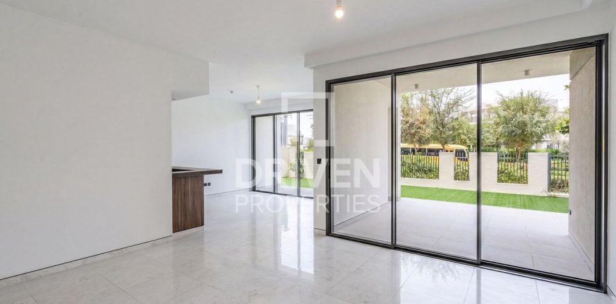 Villa de 4 dormitorios en Harmony, UAE No. 190495