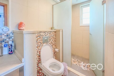 Villa de 4 dormitorios en Legacy, UAE No. 173835 13