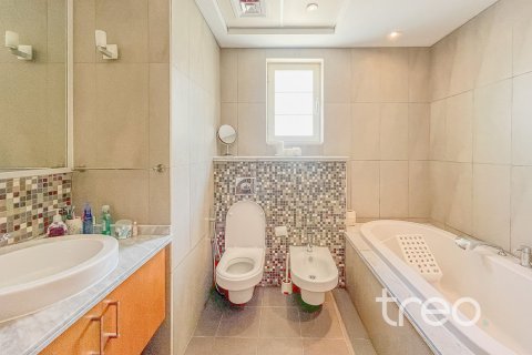 Villa de 4 dormitorios en Legacy, UAE No. 173835 11
