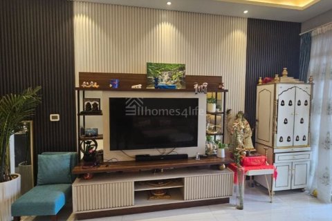 Apartment de 2 dormitorios en Motor City, UAE No. 167843 3