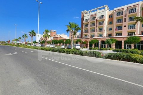 2 bedrooms Apartment in Al Ghadeer, UAE No. 172439 14