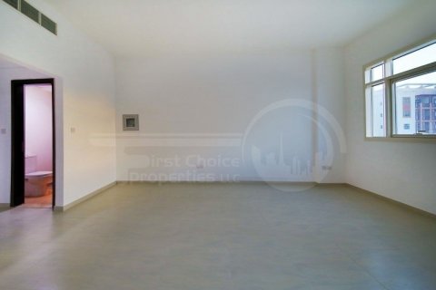 2 bedrooms Apartment in Al Ghadeer, UAE No. 172439 6