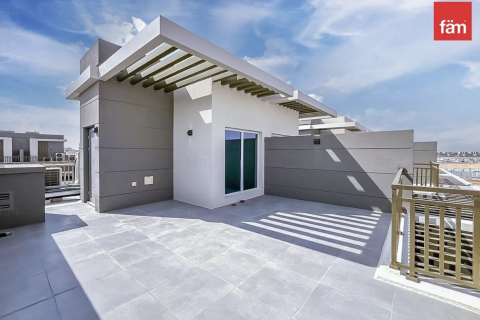 3 bedrooms Townhouse in Dubai, UAE No. 184483 10