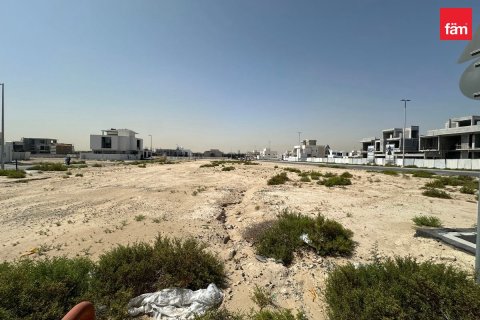 979.7m² Land in Dubai, UAE No. 33192 1