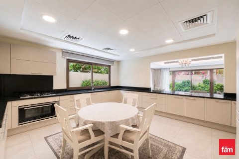4 bedrooms Villa in Meydan, UAE No. 161310 6