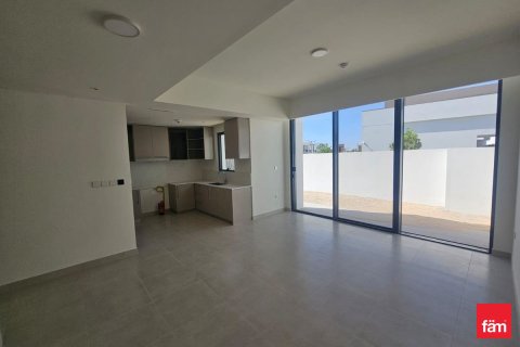 4 bedrooms Villa in Dubai, UAE No. 161311 4